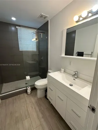 $2,050 | 1611 Meridian Avenue, Unit 203, Miami Beach, FL 33139