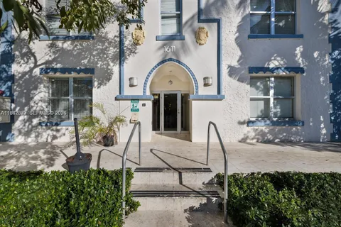 $2,100 | 1611 Meridian Avenue, Unit 203, Miami Beach, FL 33139