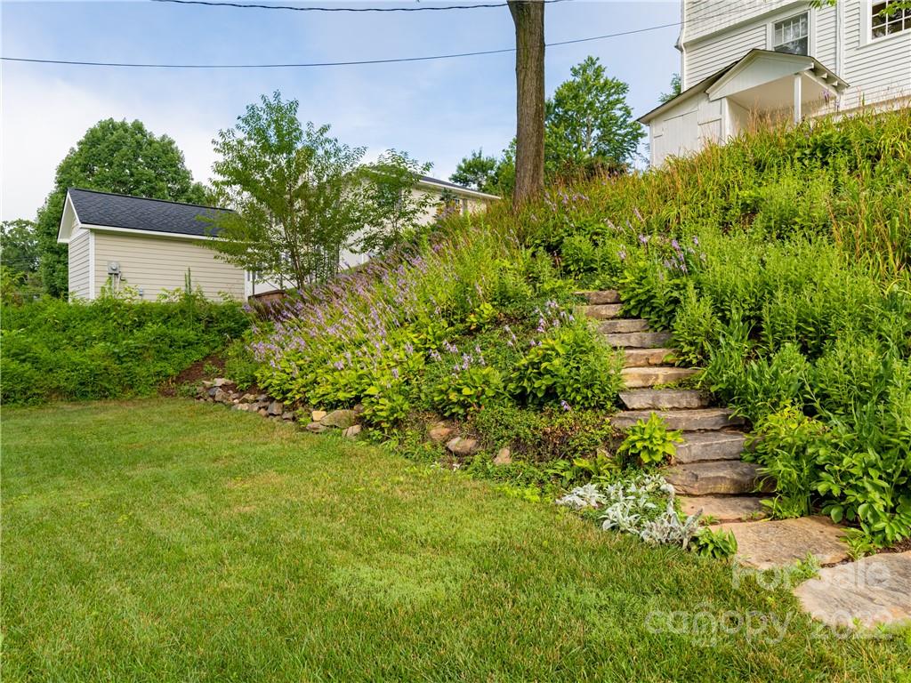 14 Edgemont Road Asheville, NC 28801 - Photo 38 of 43 Gallery Image 38