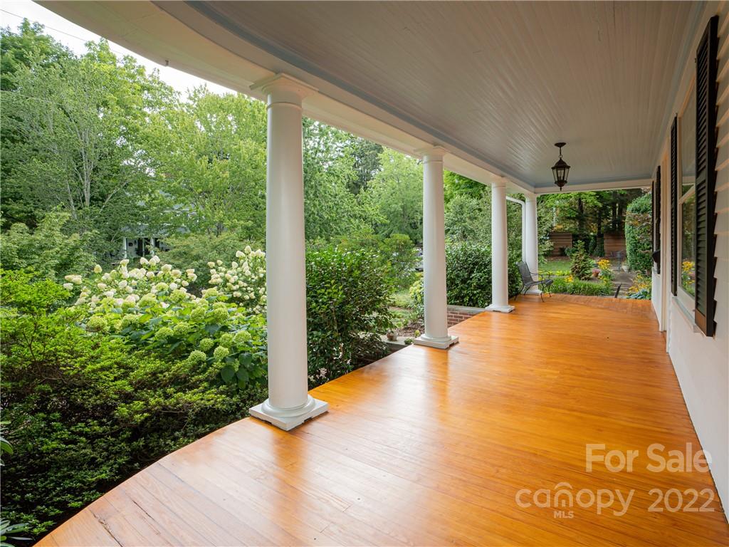 14 Edgemont Road Asheville, NC 28801 - Photo 4 of 43 Gallery Image 4