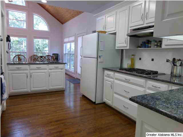 653 Burt Spur Road Brierfield, AL 35035 - Photo 5 of 32