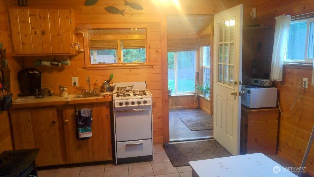 2411 East Porter Road Langley, WA 98260 - Photo 28 of 40