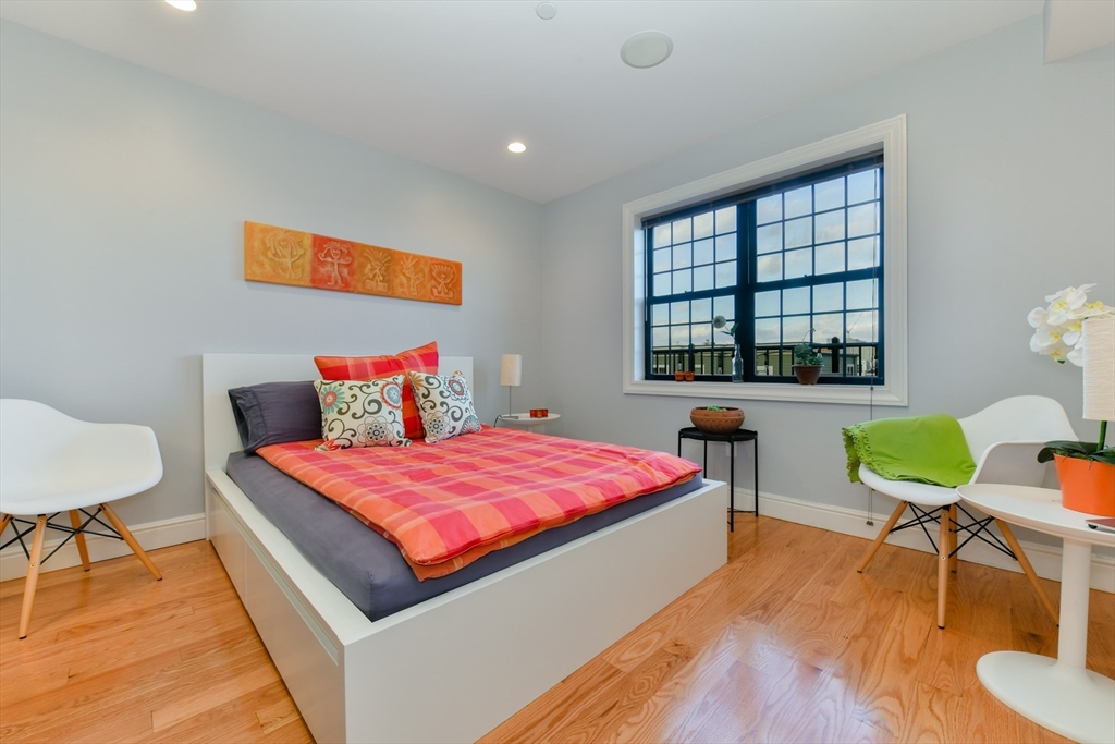 350 West Broadway, Unit 10 Boston, MA 02127 - Photo 20 of 22