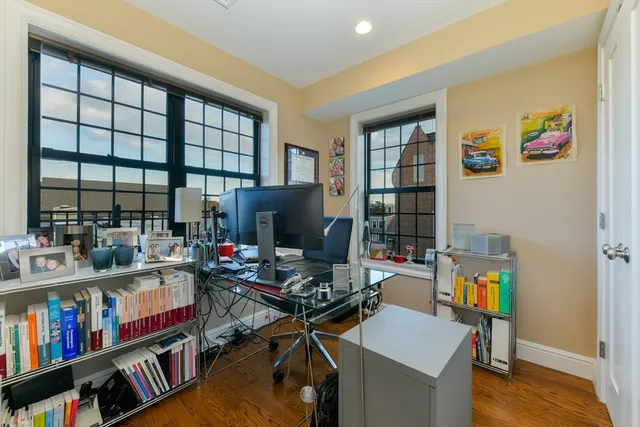 $6,000 | 350 West Broadway, Unit 10, Boston, MA 02127