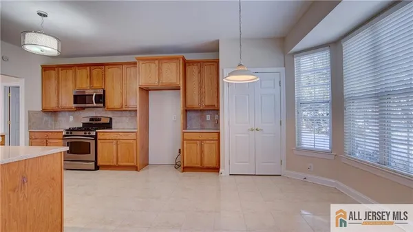 $599,000 | 540 Becca Way, Unit 540, Monroe Township, NJ 08831