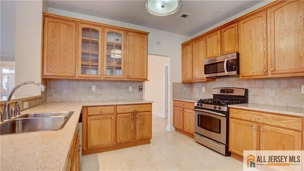 $599,000 | 540 Becca Way, Unit 540, Monroe Township, NJ 08831