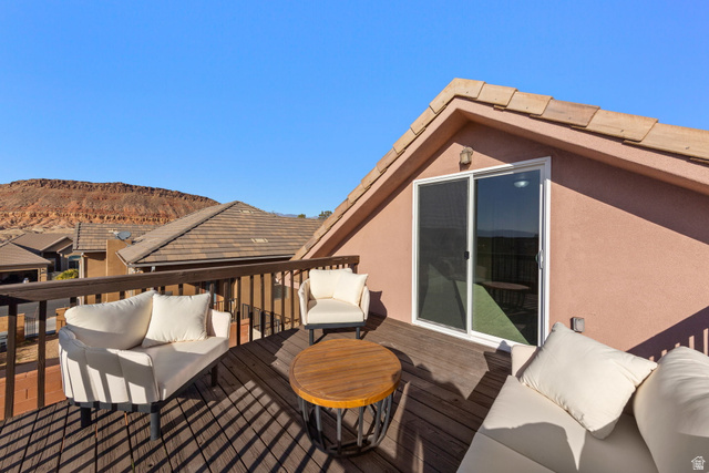 1570 South Rio Virgin Drive Washington, UT 84780 - Photo 55 of 71 Wooden deck with a mountain view