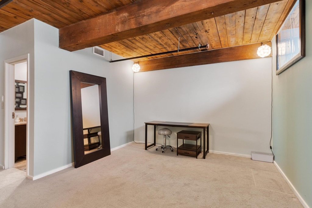 1 Envelope Terrace, Unit 107 Worcester, MA 01604 - Photo 18 of 38