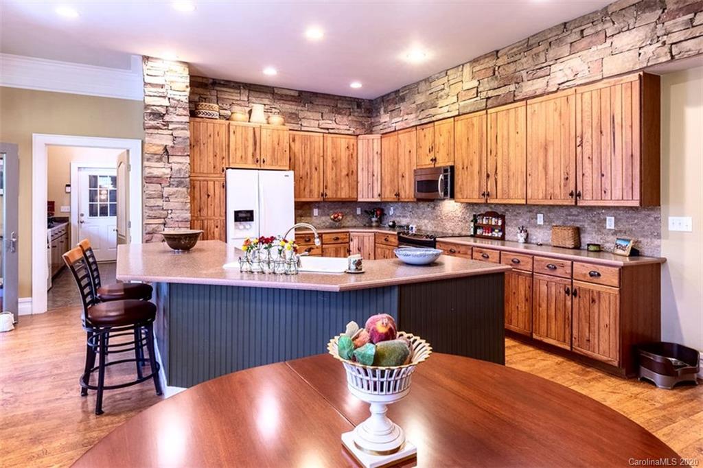 259 Eagles Ridge Road Sylva, NC 28779 - Photo 19 of 33 Gallery Image 19