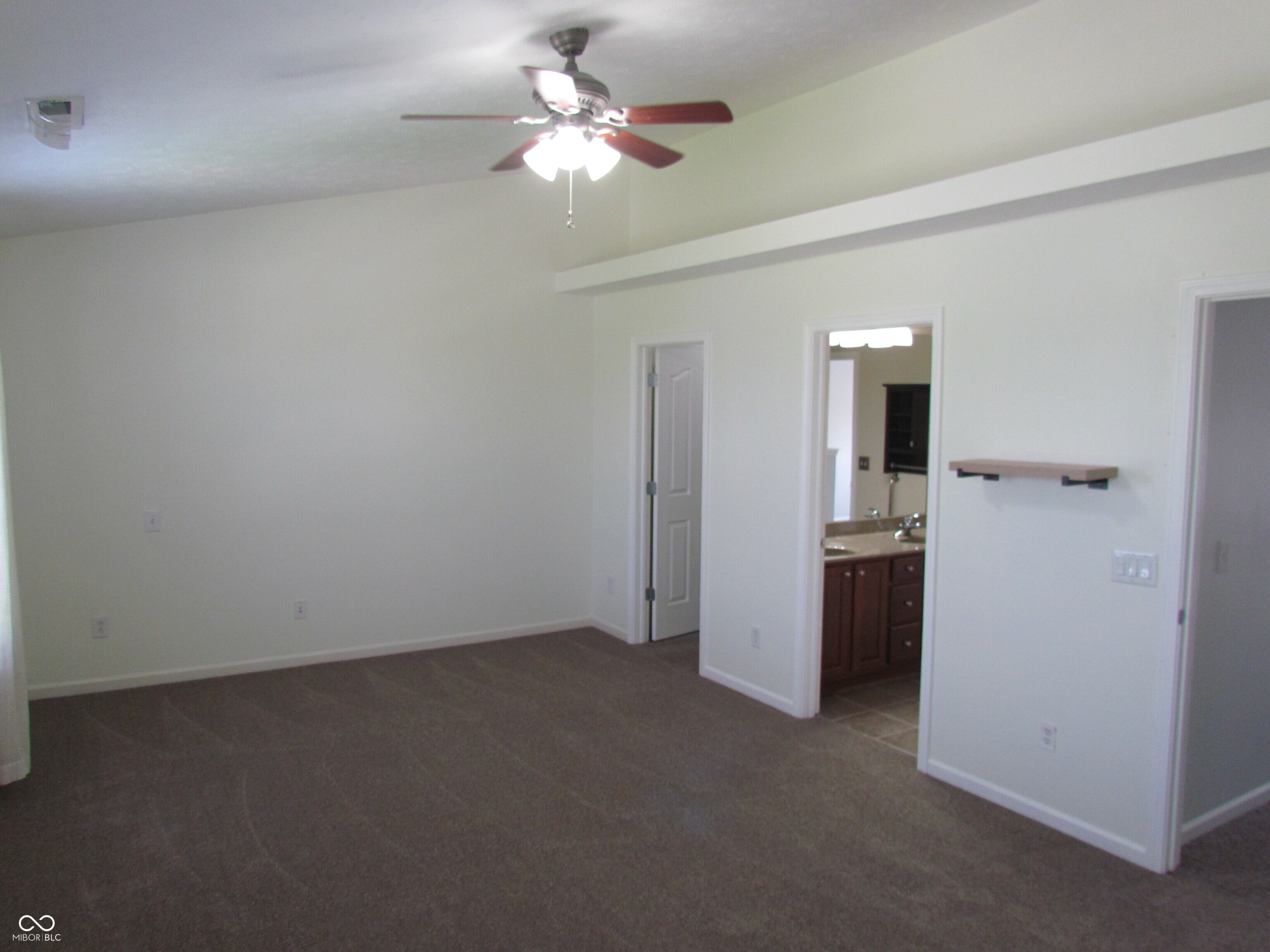 13888 Willesden Circle Fishers, IN 46037 - Photo 8 of 31