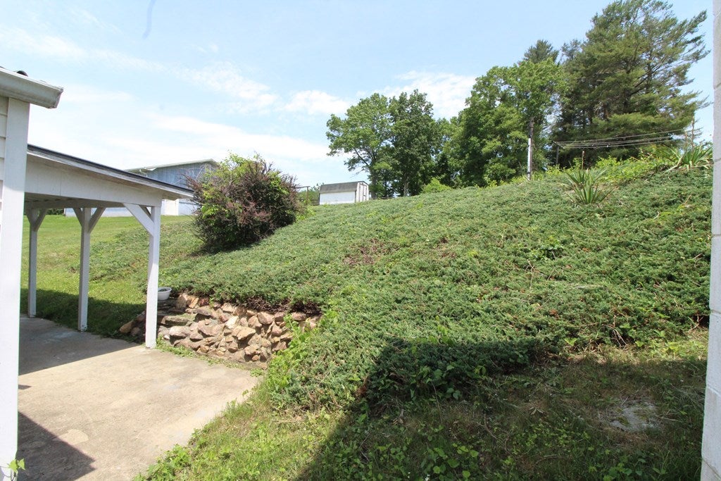 1065 Fairview Road Galax, VA 24333 - Photo 63 of 65 Gallery Image 63