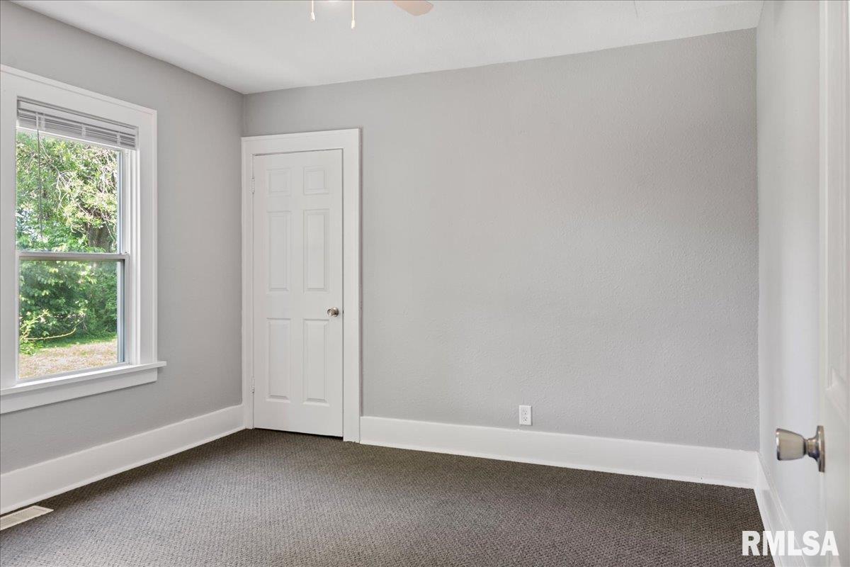 216 North Milton Avenue Springfield, IL 62702 - Photo 26 of 47 Gallery Image 26