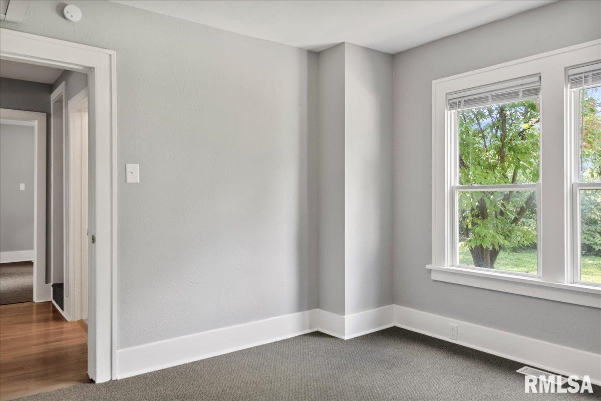 216 North Milton Avenue Springfield, IL 62702 - Photo 27 of 47 Gallery Image 27