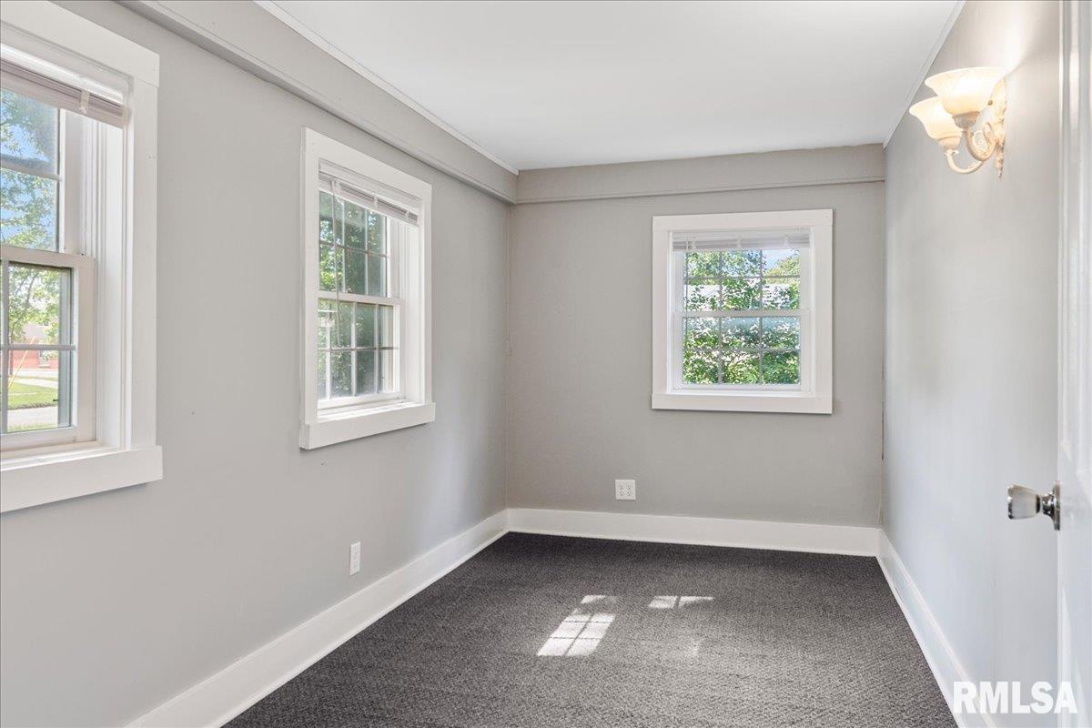 216 North Milton Avenue Springfield, IL 62702 - Photo 6 of 47 Gallery Image 6