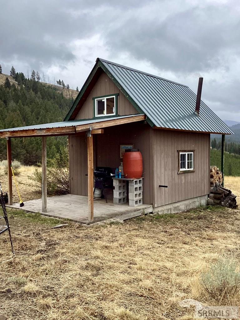 53 Panther Creek Estates Road Challis, ID 83226 - Photo 11 of 23