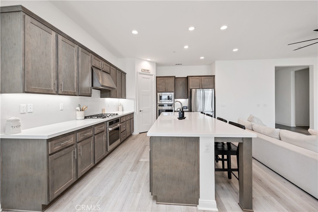 39481 Chamise Temecula, CA 92591 - Photo 11 of 41