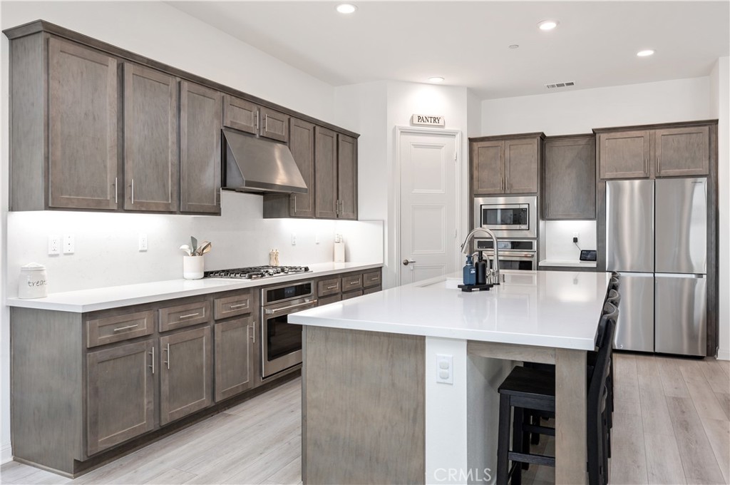 39481 Chamise Temecula, CA 92591 - Photo 13 of 41