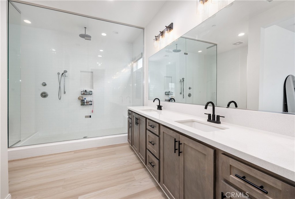 39481 Chamise Temecula, CA 92591 - Photo 16 of 41