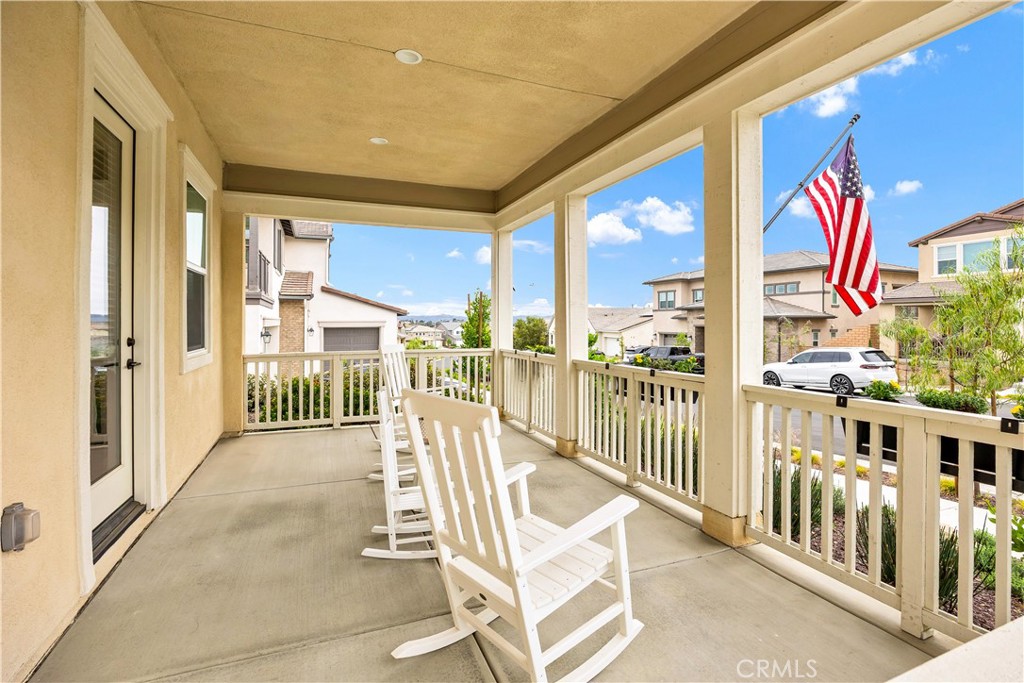 39481 Chamise Temecula, CA 92591 - Photo 4 of 41
