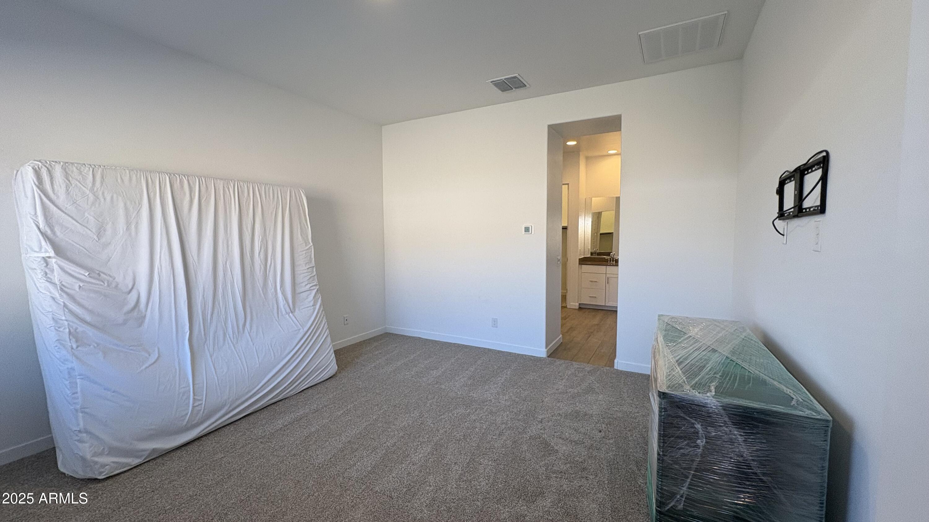 3240 West Peak View Road Phoenix, AZ 85083 - Photo 11 of 37