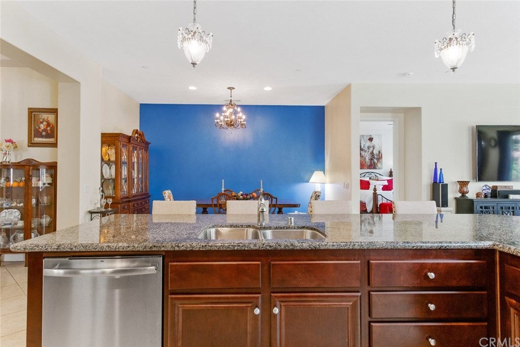 6013 Trafford Place Bakersfield, CA 93306 - Photo 14 of 53