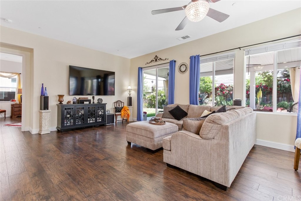 6013 Trafford Place Bakersfield, CA 93306 - Photo 16 of 53