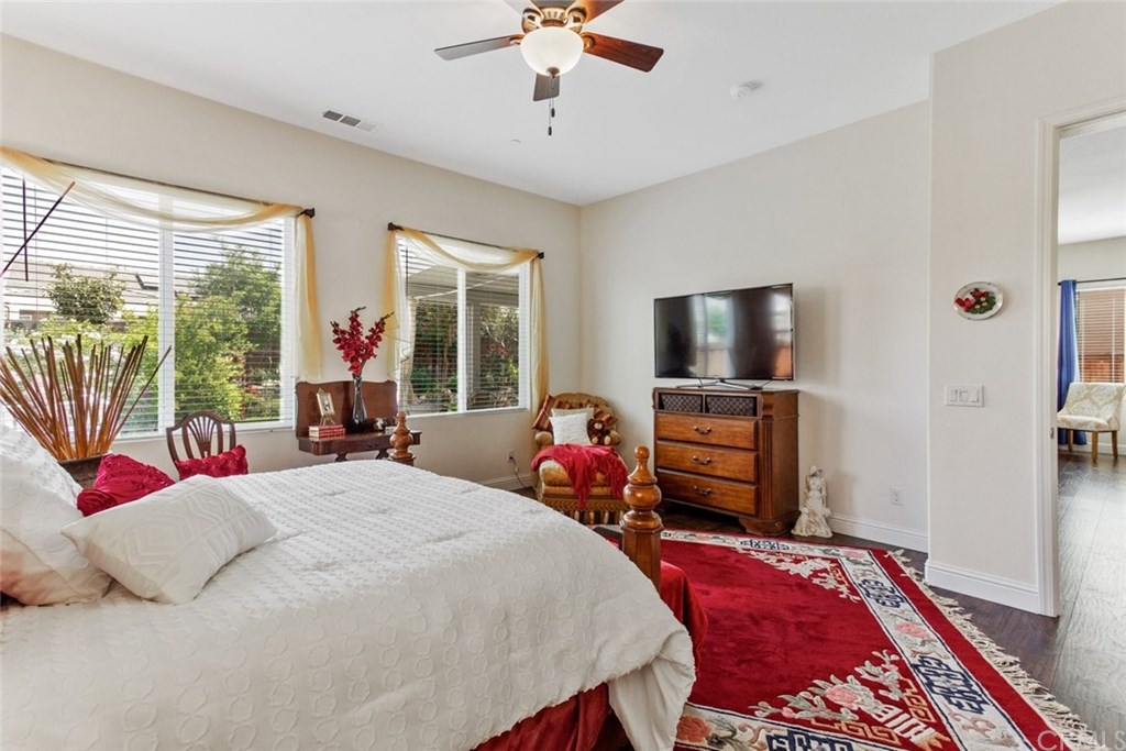 6013 Trafford Place Bakersfield, CA 93306 - Photo 26 of 53