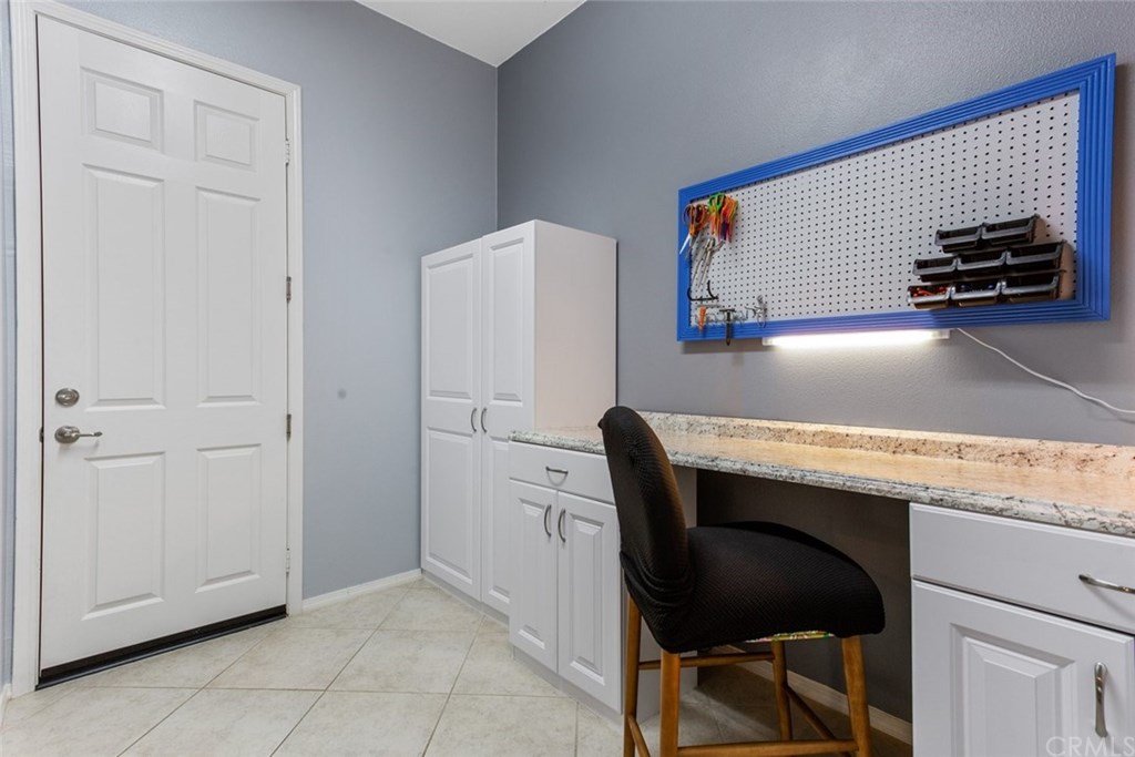 6013 Trafford Place Bakersfield, CA 93306 - Photo 38 of 53