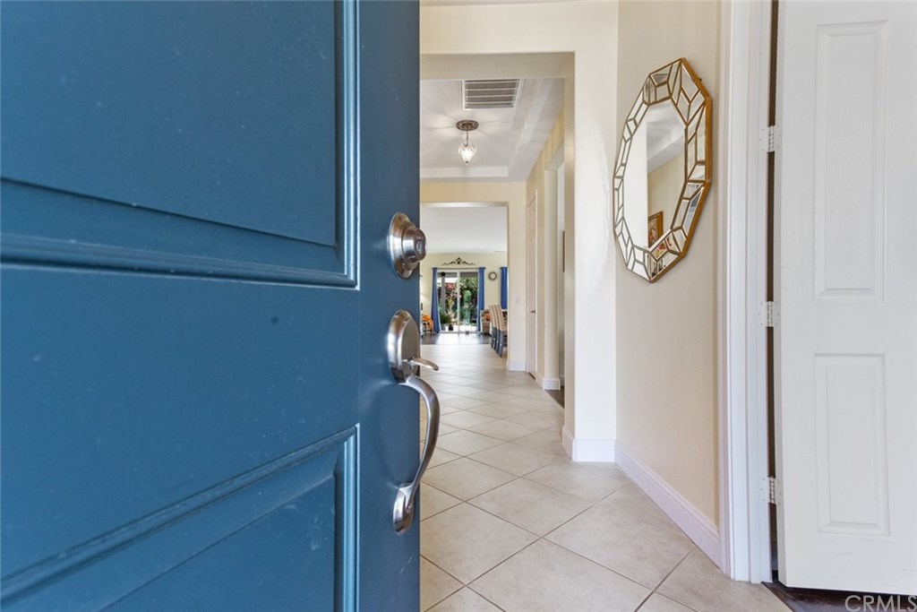 6013 Trafford Place Bakersfield, CA 93306 - Photo 5 of 53