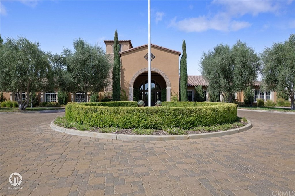 6013 Trafford Place Bakersfield, CA 93306 - Photo 46 of 53