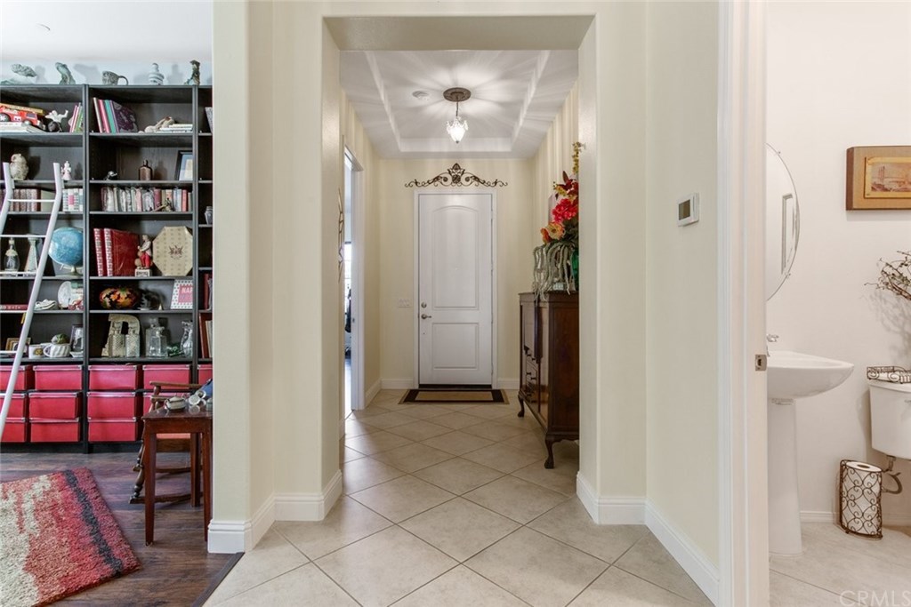 6013 Trafford Place Bakersfield, CA 93306 - Photo 6 of 53