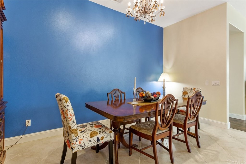 6013 Trafford Place Bakersfield, CA 93306 - Photo 8 of 53