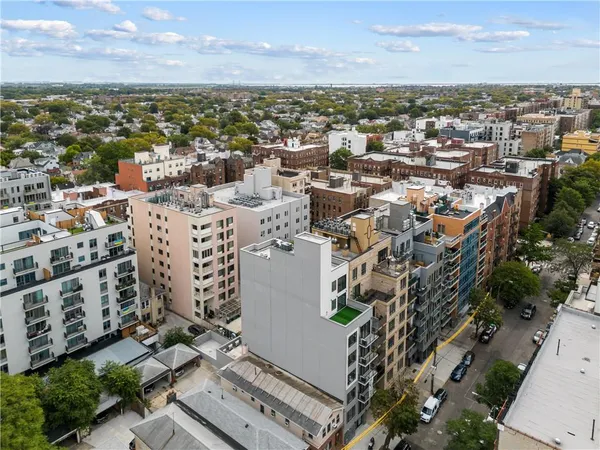 $489,000 | 1657 East 19th Street, Unit 6A | Homecrest