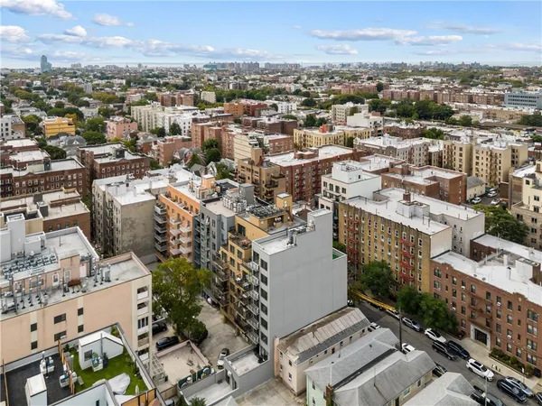 $489,000 | 1657 East 19th Street, Unit 6A | Homecrest