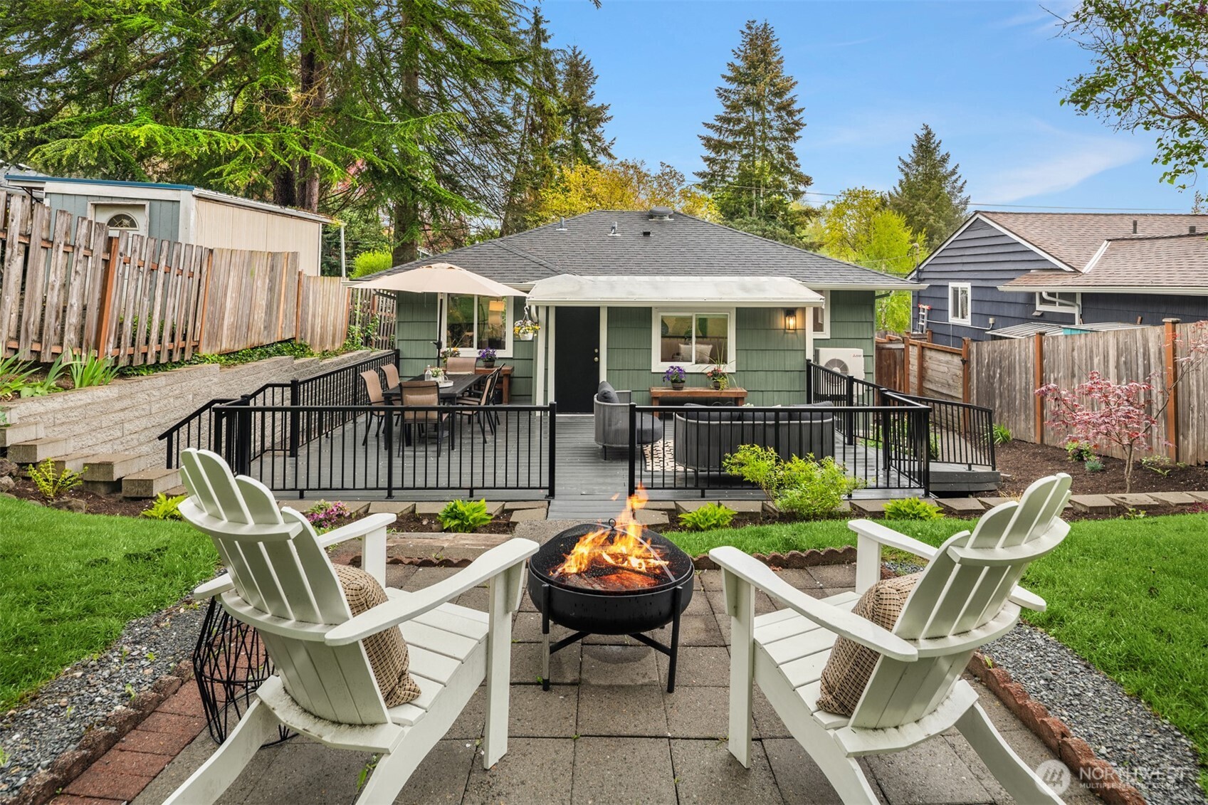 2011 Northeast 97th Street Seattle, WA 98115 - Photo 25 of 26