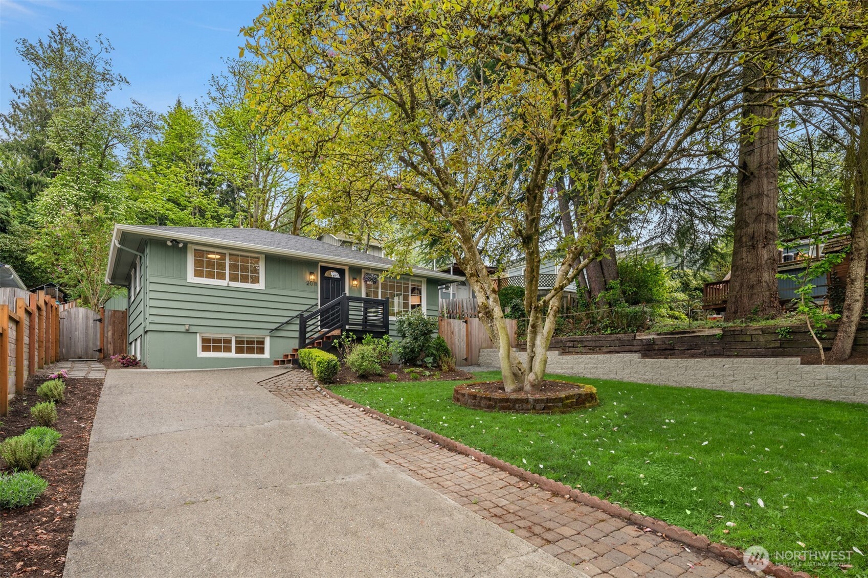 2011 Northeast 97th Street Seattle, WA 98115 - Photo 26 of 26