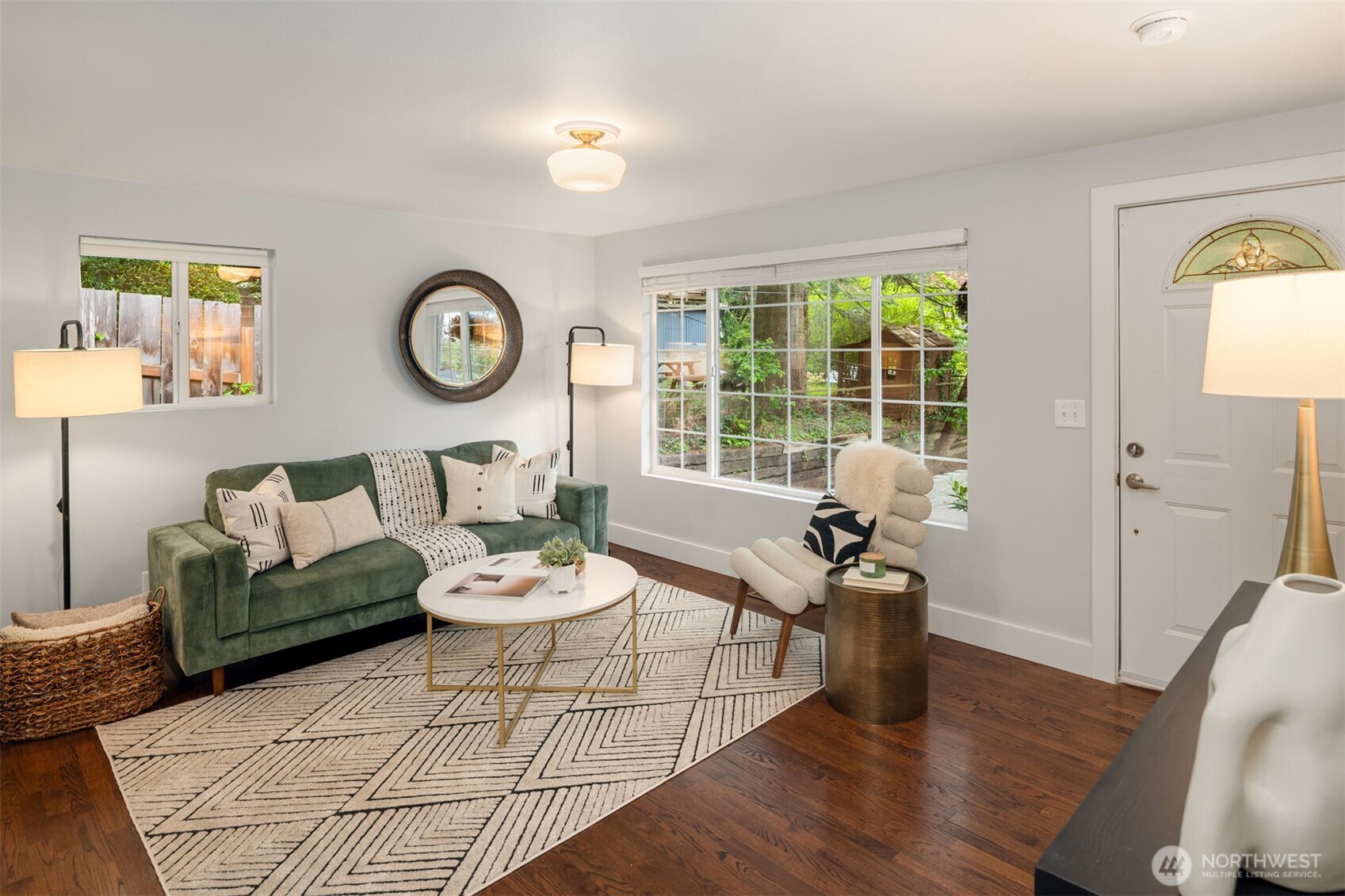 2011 Northeast 97th Street Seattle, WA 98115 - Photo 4 of 26