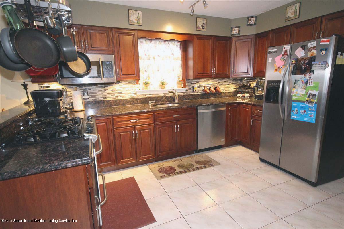 413 Annadale Road Staten Island, NY 10312 - Photo 3 of 24 IMG_0663.jpg