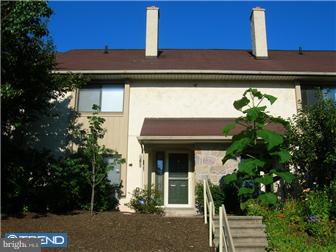 32 Muirfield Drive Reading, PA 19607 - Photo 1 of 9 Gallery Image 1