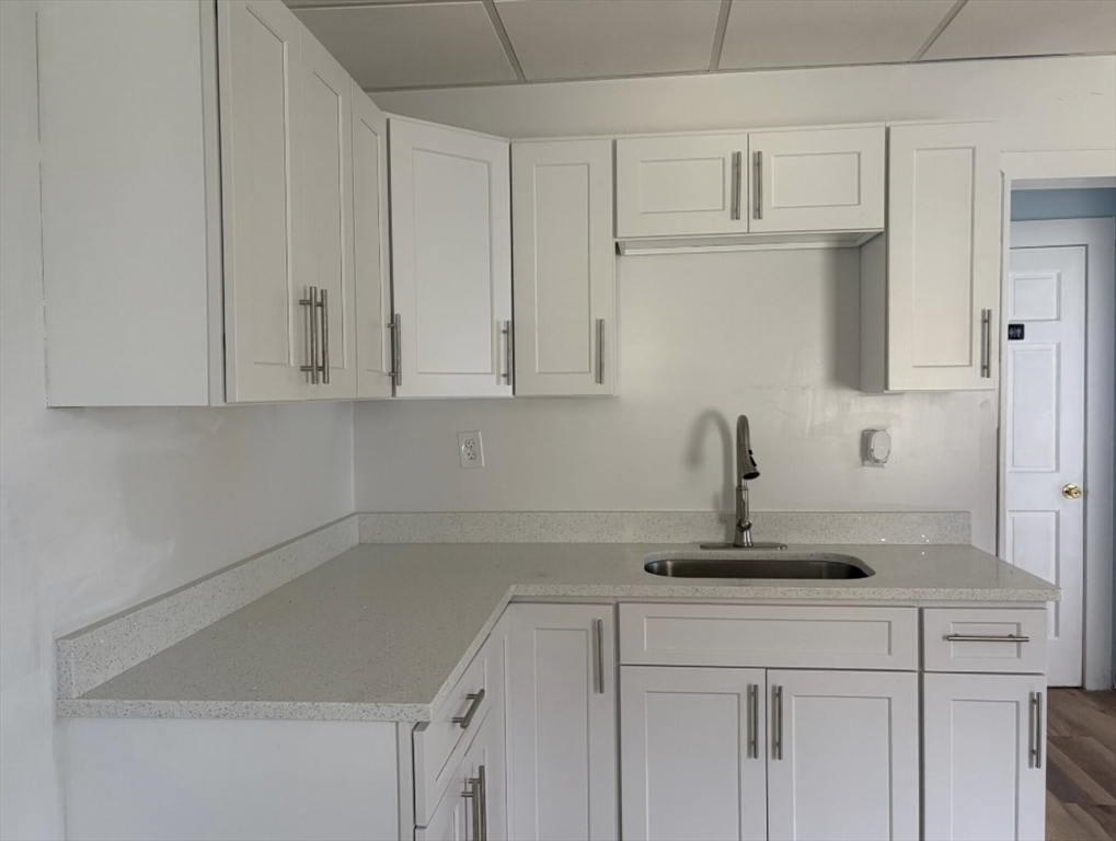 15 Groveland Street, Unit 2 Springfield, MA 01108 - Photo 3 of 29