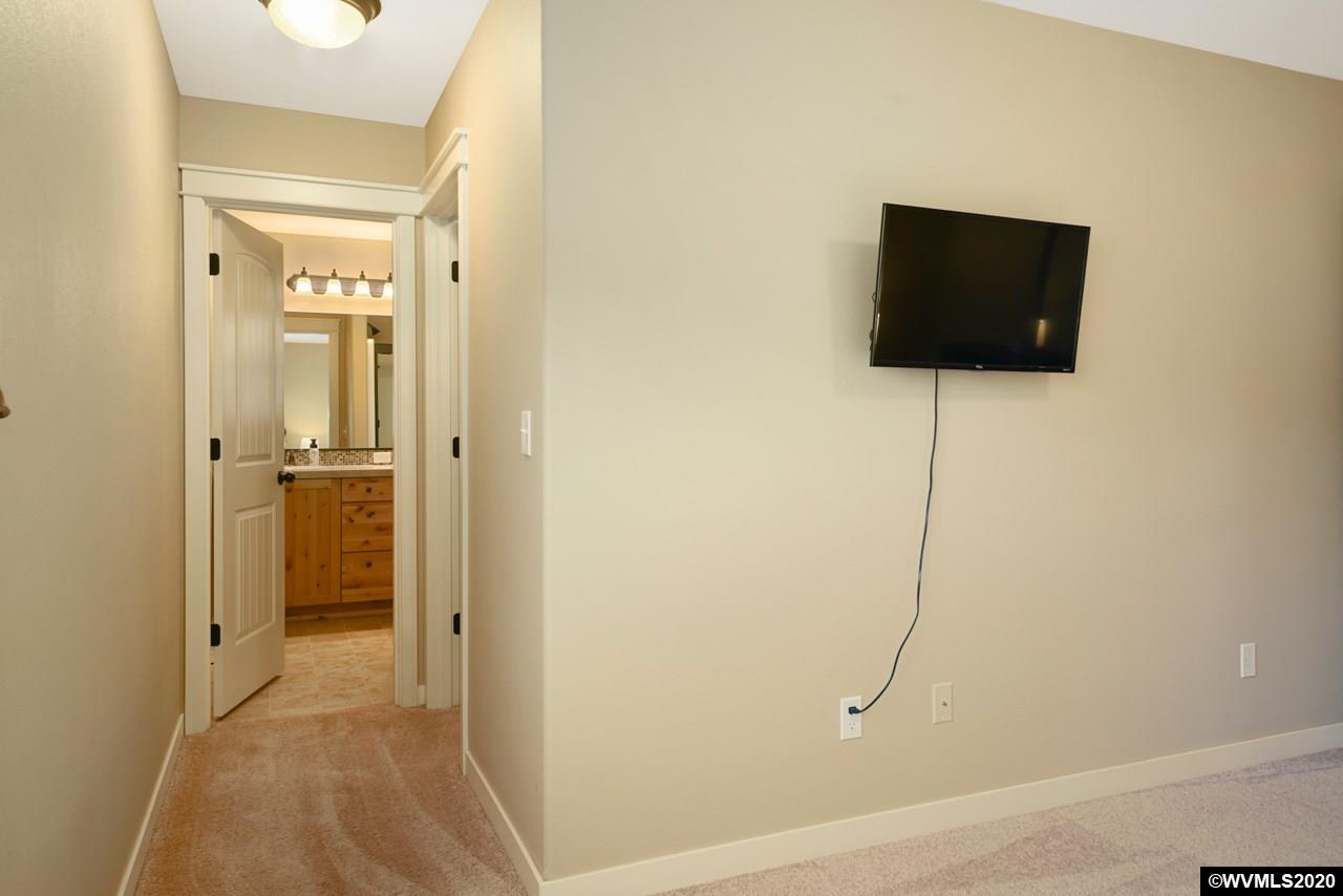 874 Crouchen Street Northwest Salem, OR 97304 - Photo 19 of 32