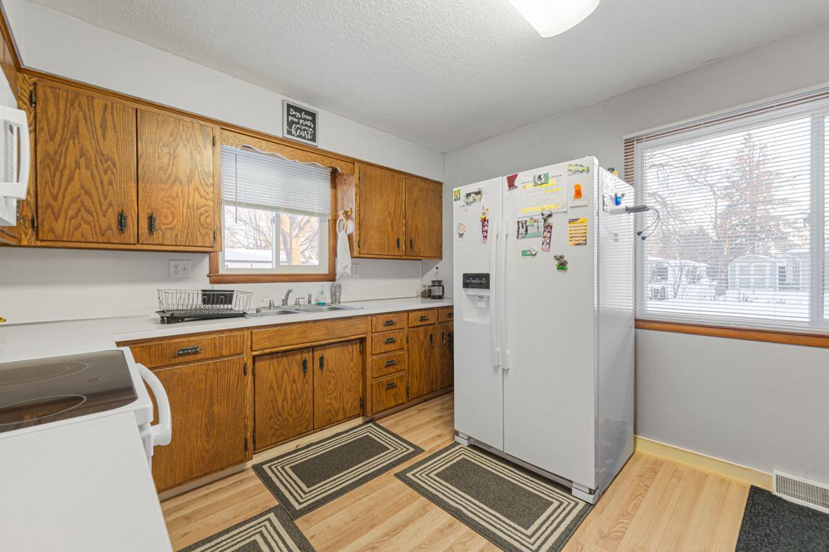 1221 Home Place Faribault, MN 55021 - Photo 19 of 34