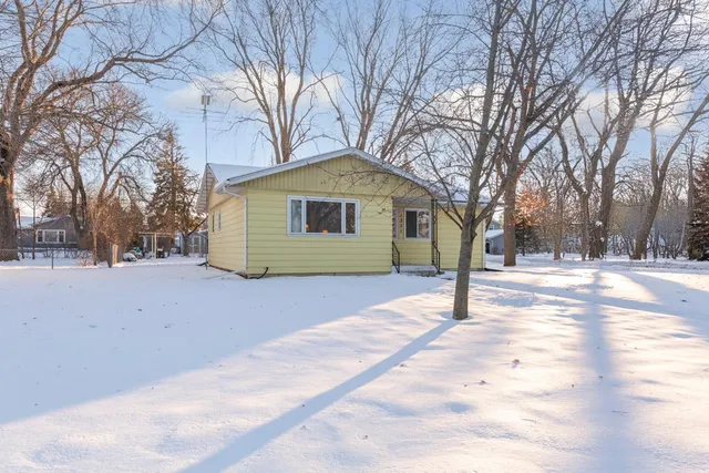 $269,700 | 1221 Home Place, Faribault, MN 55021