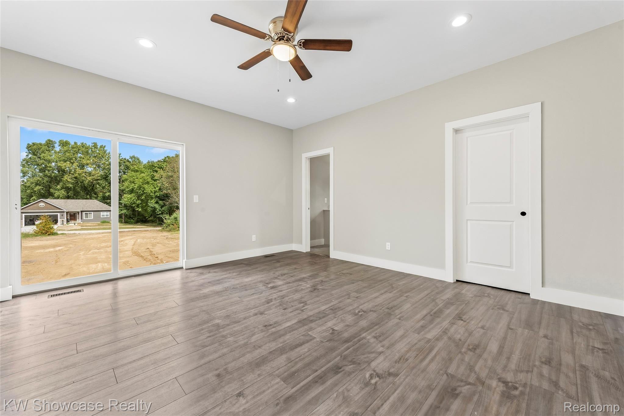 7661 East Highland Road Howell, MI 48855 - Photo 31 of 47 DSC_2884.jpg