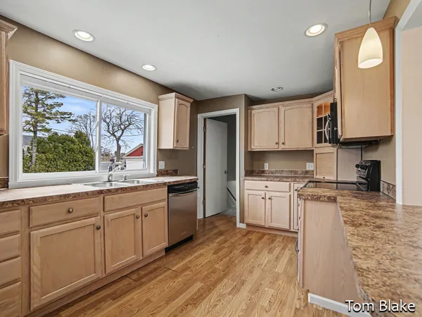 $599,900 | 1834 Edgewater Street, Muskegon, MI 49441