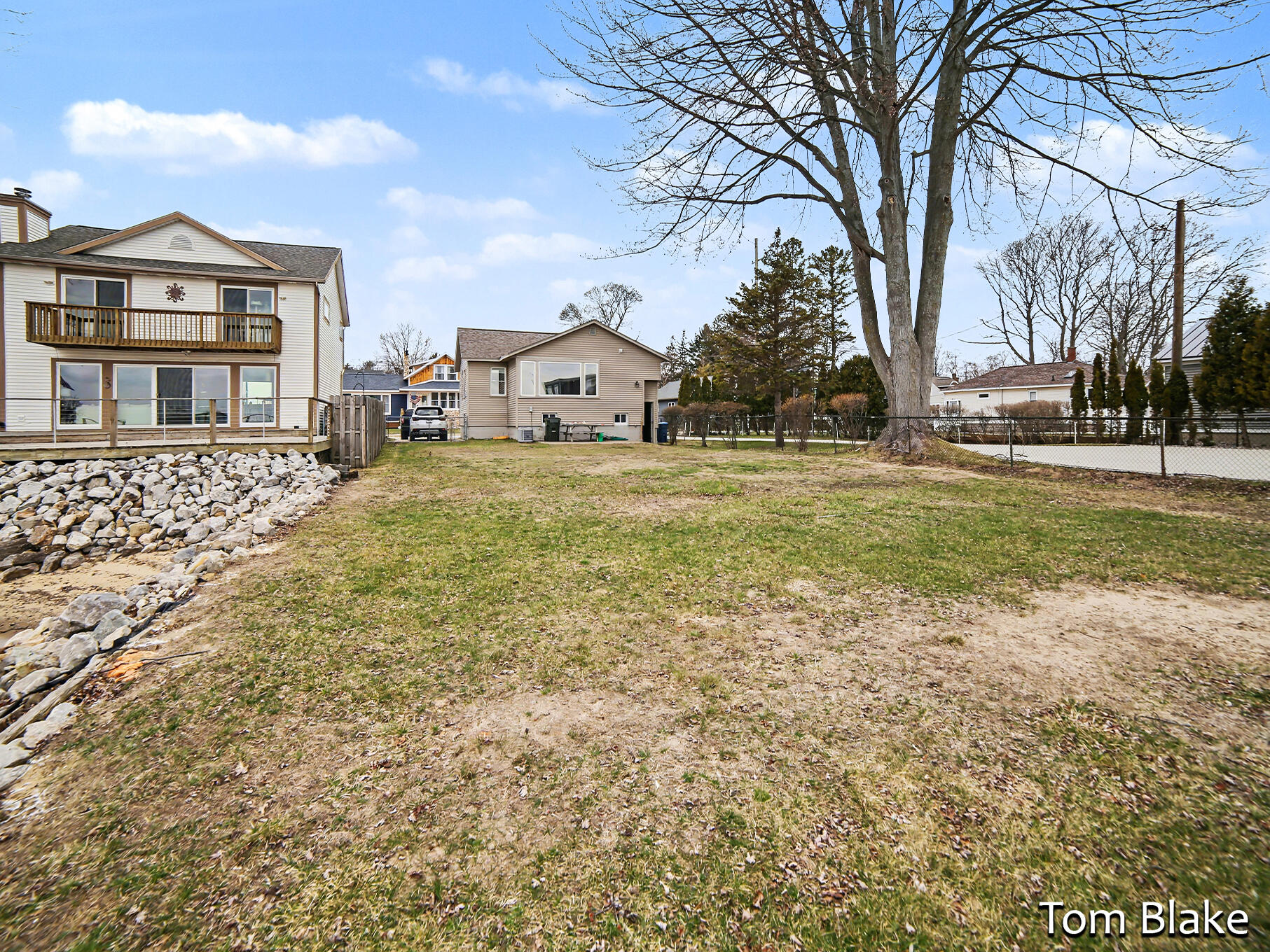 1834 Edgewater Street Muskegon, MI 49441 - Photo 5 of 29 IMG_8018