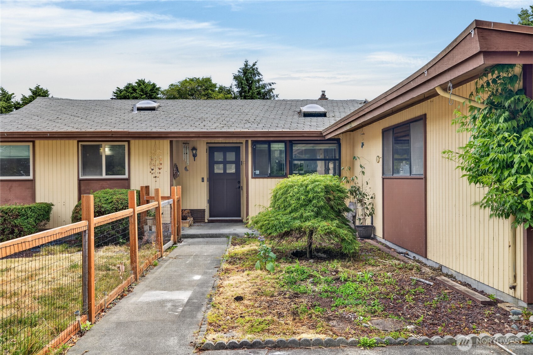 2452 Williams Road Oak Harbor, WA 98277 - Photo 4 of 35