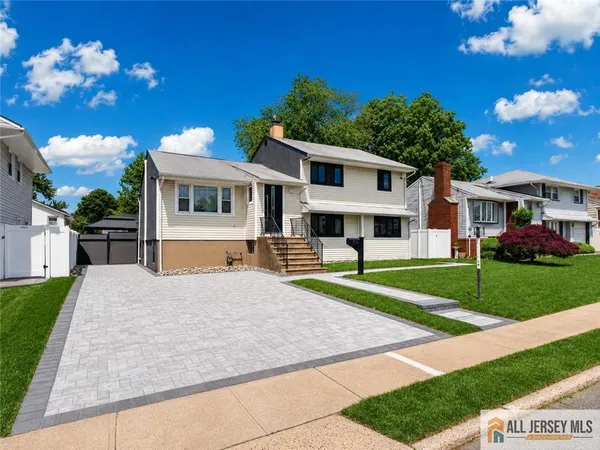 $649,900 | 118 Poplar Street, Carteret, NJ 07008