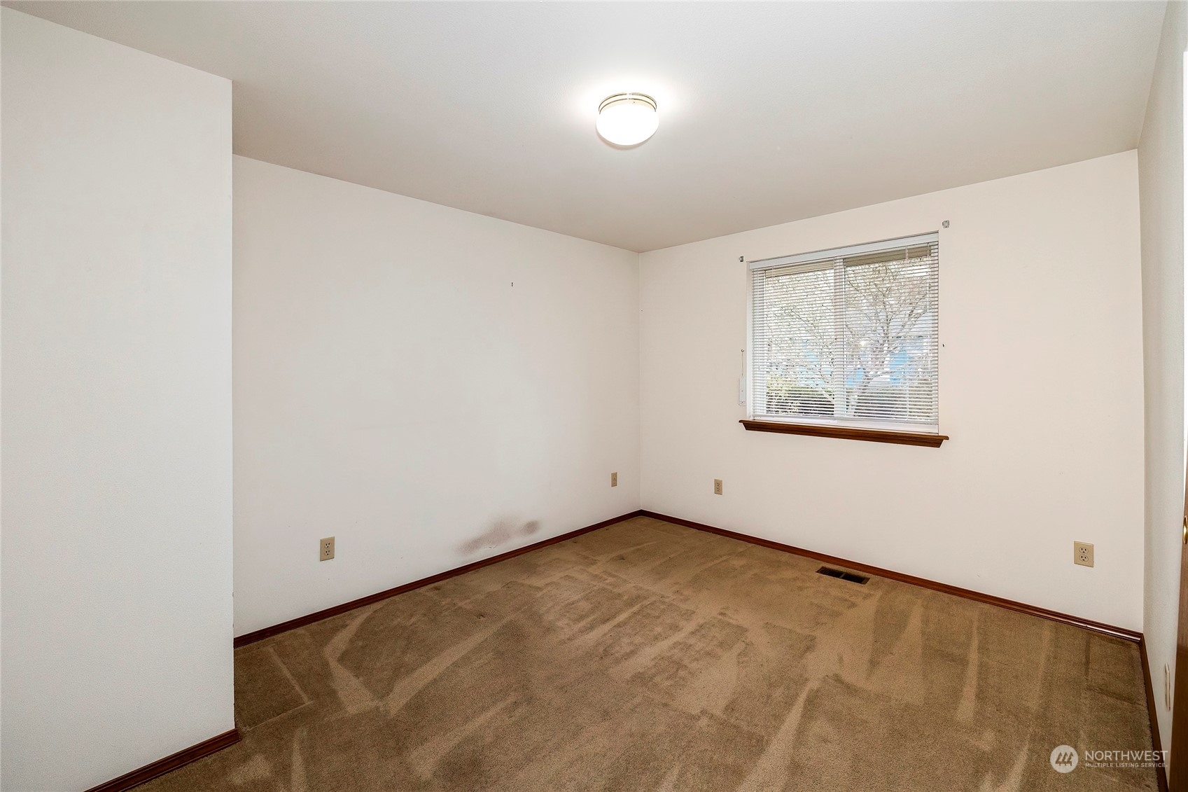 1035 Chestnut Street Bremerton, WA 98310 - Photo 11 of 26 Gallery Image 11