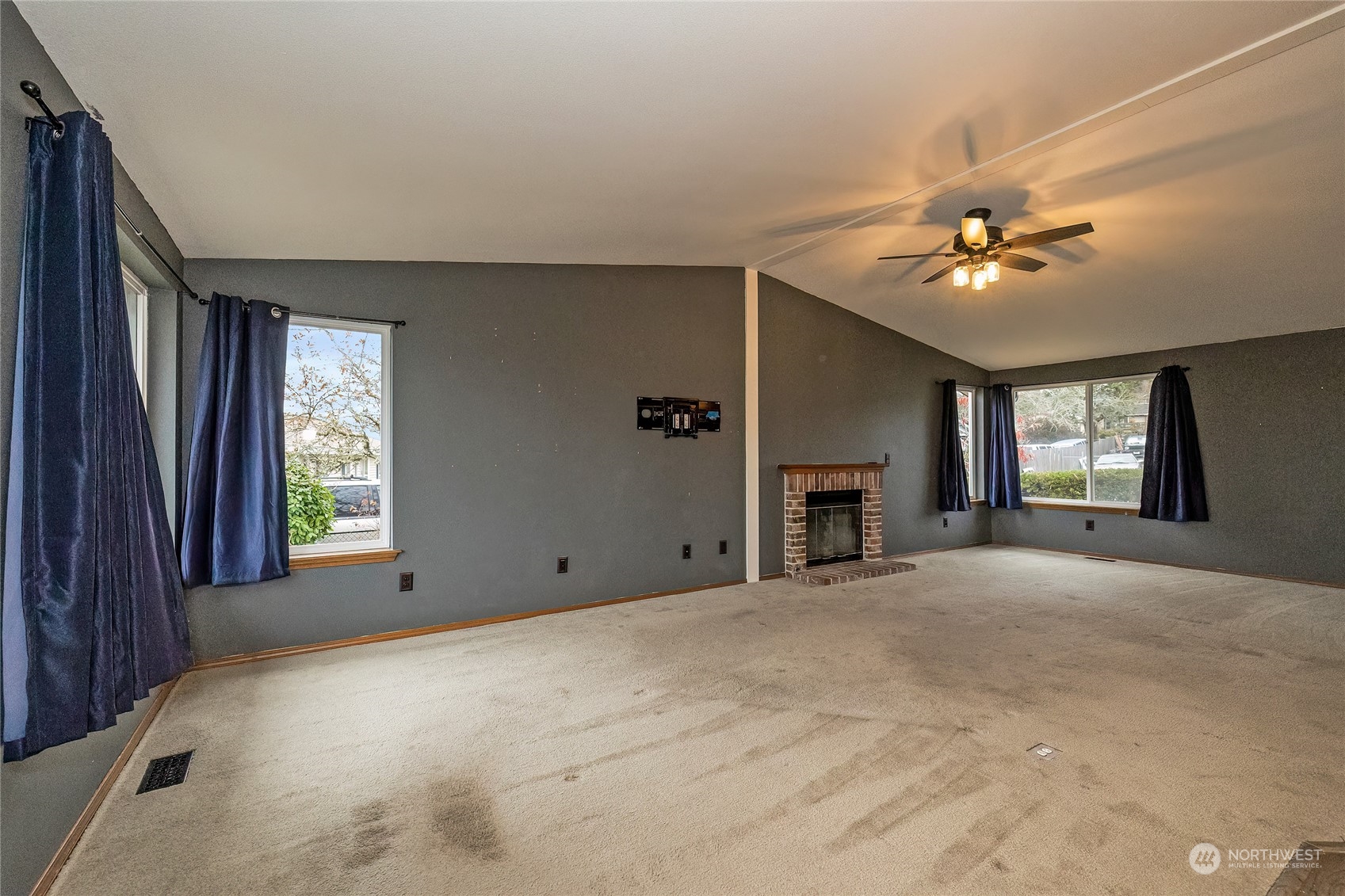 1035 Chestnut Street Bremerton, WA 98310 - Photo 8 of 26 Gallery Image 8